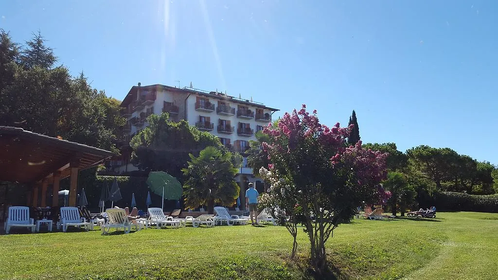 Hotel Diana San Zeno di Montagna 4*,  Italy